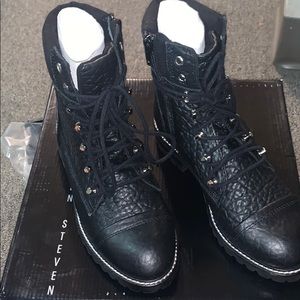 Size 6 black boots